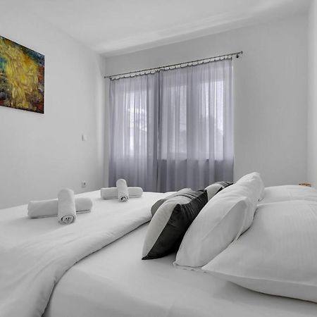 Hortenzija Apartments มาคาร์สกา ภายนอก รูปภาพ