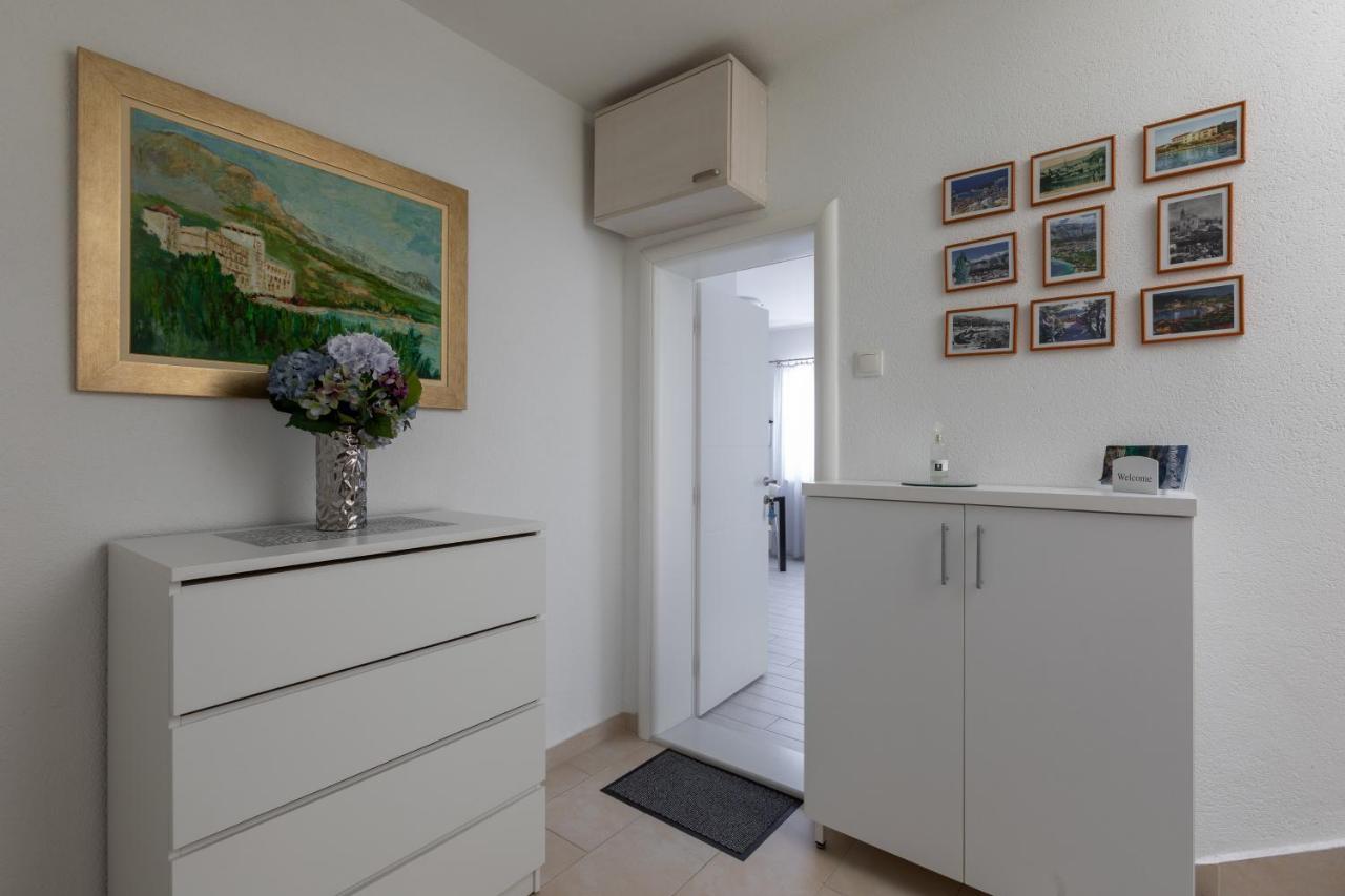 Hortenzija Apartments มาคาร์สกา ภายนอก รูปภาพ