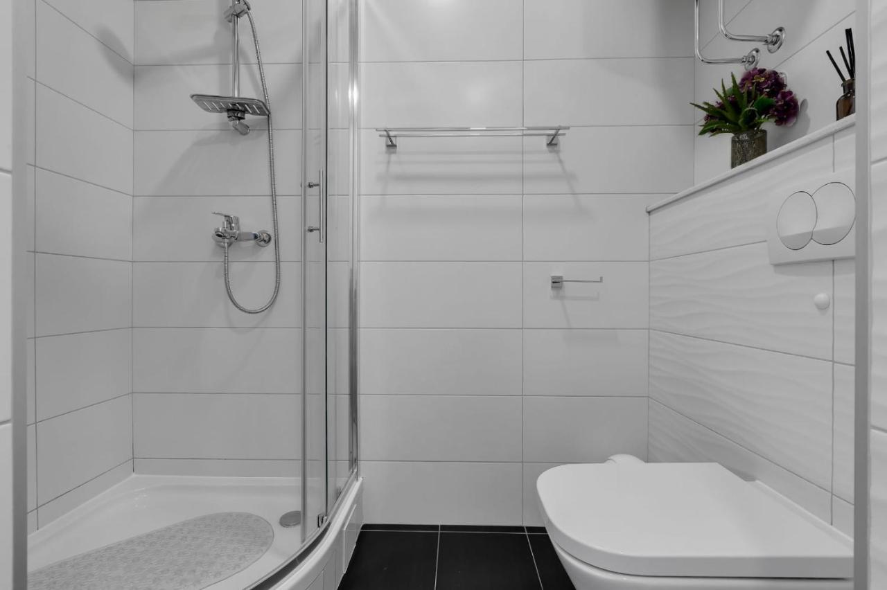 Hortenzija Apartments มาคาร์สกา ภายนอก รูปภาพ
