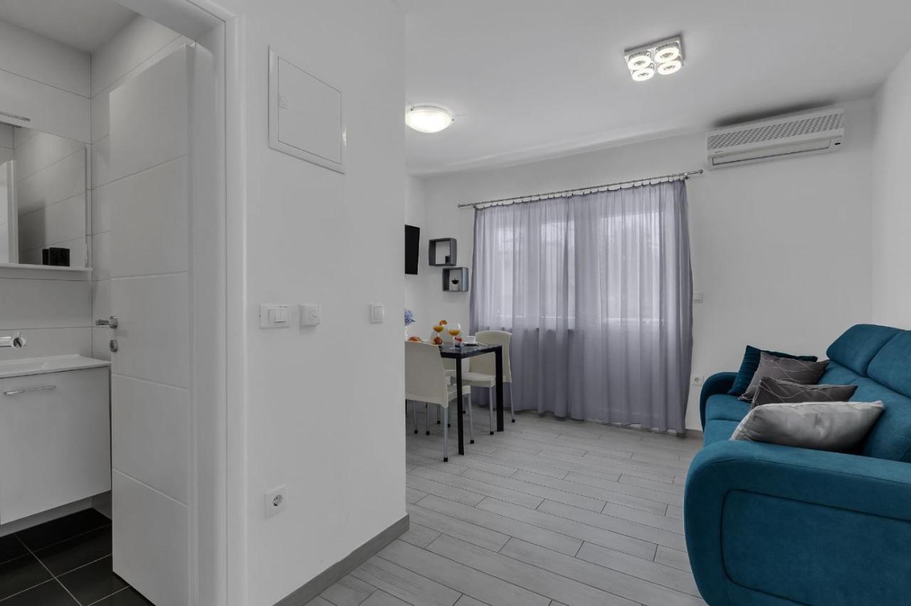 Hortenzija Apartments มาคาร์สกา ภายนอก รูปภาพ